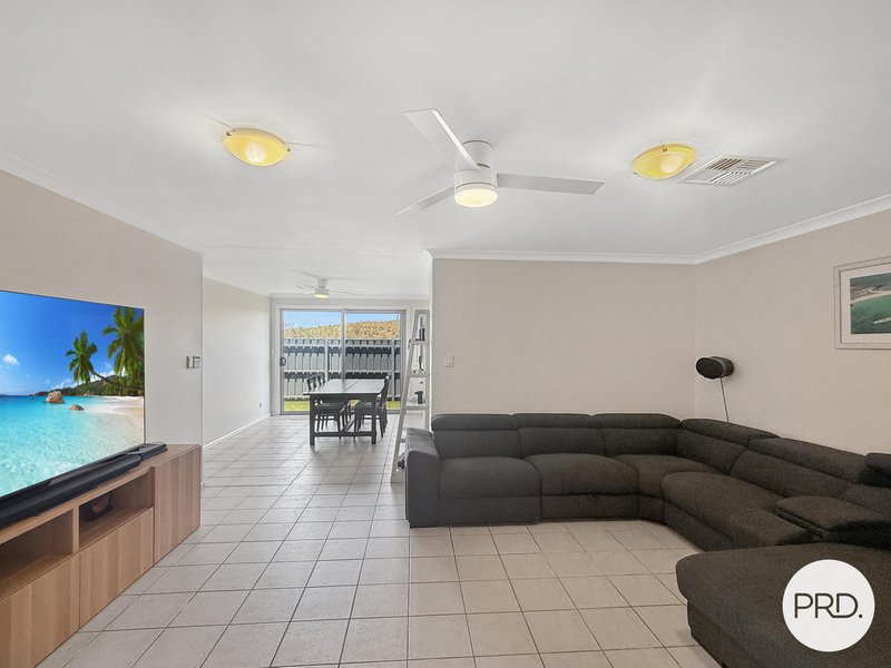 Photo - 19 Macmahon Way, Baynton WA 6714 - Image 21