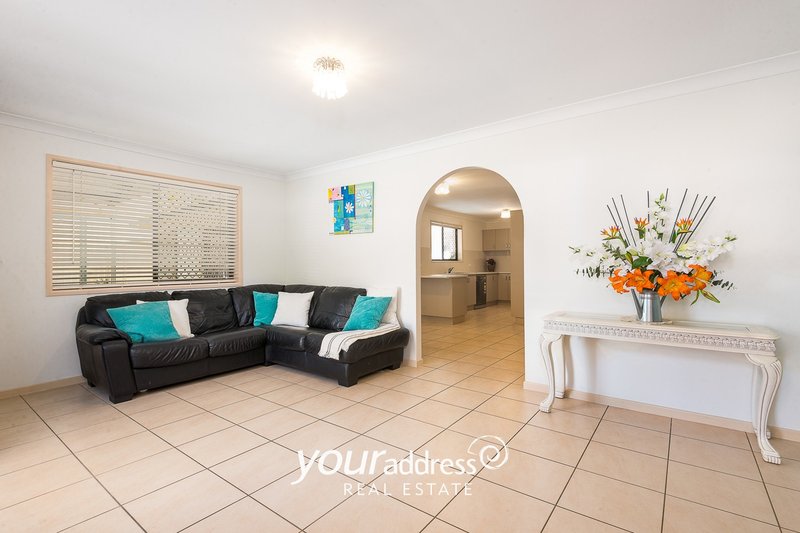 Photo - 19 Macquarie Street, Boronia Heights QLD 4124 - Image 2