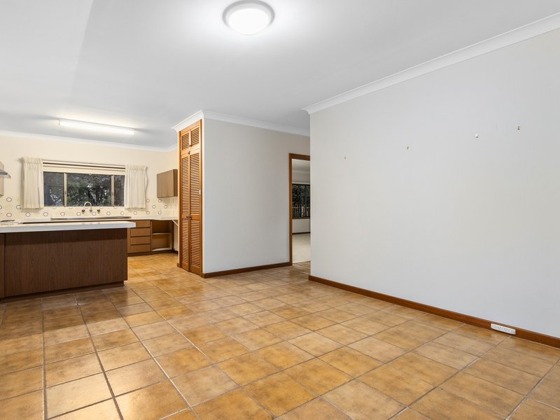 Photo - 19 Macrae Road, Applecross WA 6153 - Image 12