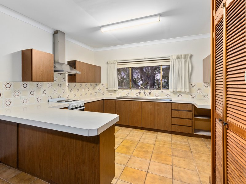 Photo - 19 Macrae Road, Applecross WA 6153 - Image 13