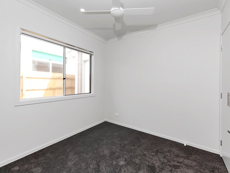 Photo - 19 Madeleine Street, Nirimba QLD 4551 - Image 6