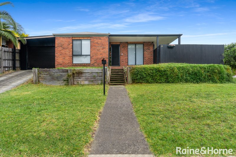 19 Magnolia Boulevard, Meadow Heights VIC 3048