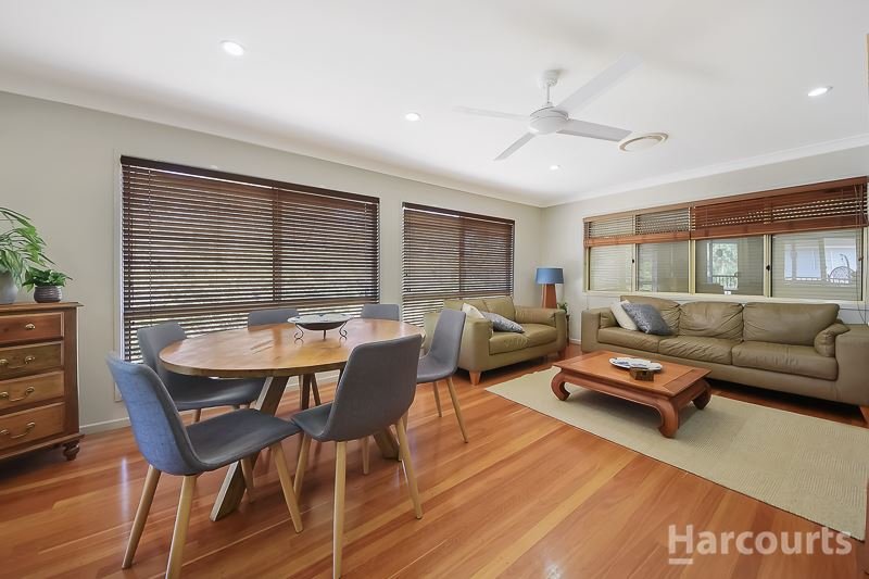 Photo - 19 Mahogany Place, Bridgeman Downs QLD 4035 - Image 4