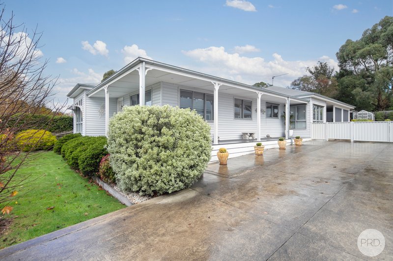 Photo - 19 Main Street, Gordon VIC 3345 - Image 2