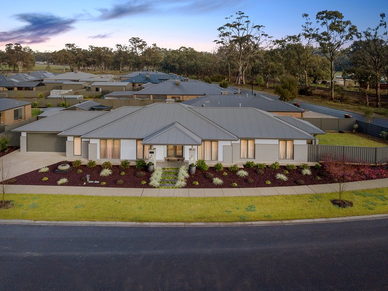 Photo - 19 Malone Park Road, Marong VIC 3515 - Image 1