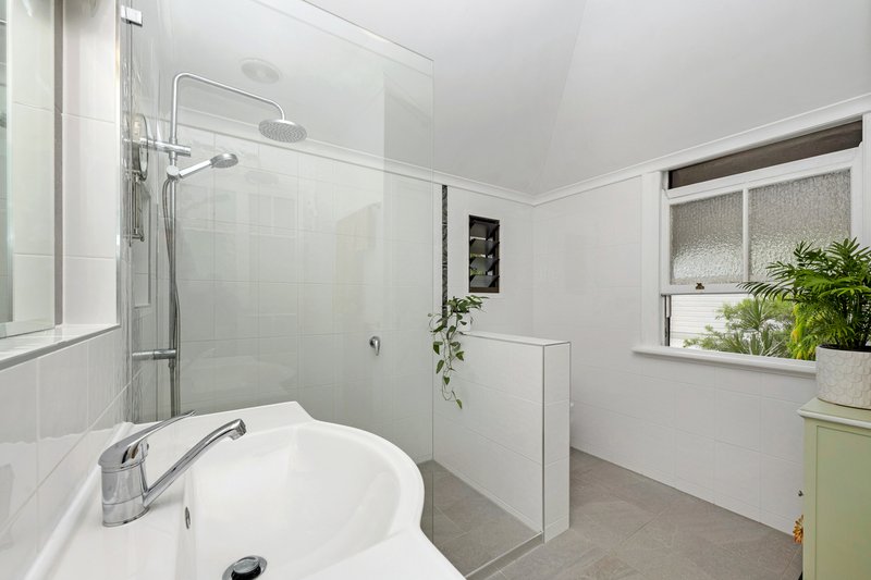 Photo - 19 Mango Avenue, Mundingburra QLD 4812 - Image 11