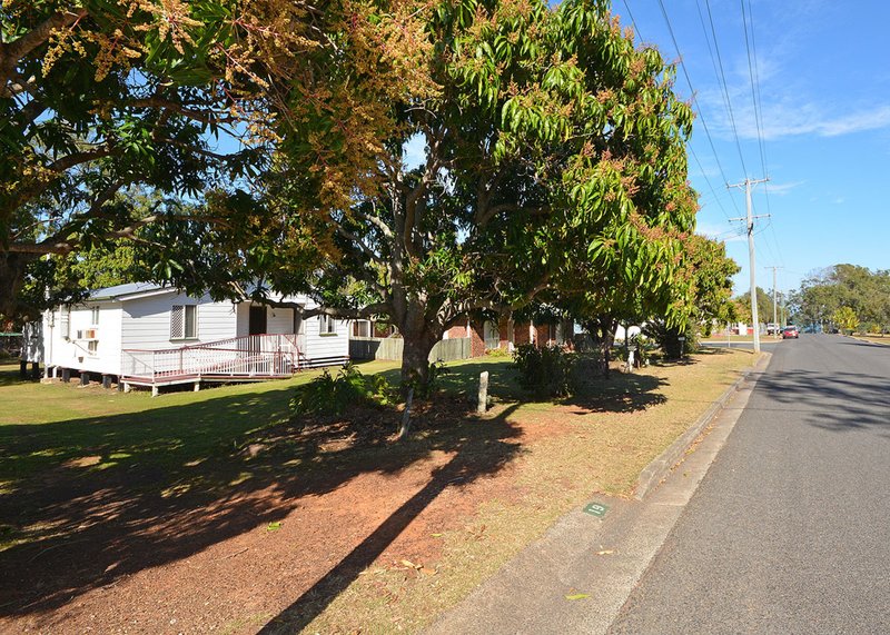 Photo - 19 Mant Street, Point Vernon QLD 4655 - Image 20