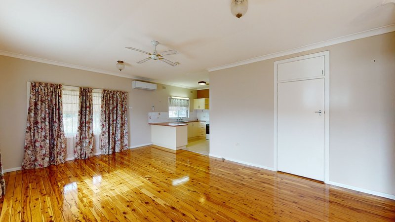 Photo - 19 Margaret Crescent, Dubbo NSW 2830 - Image 4