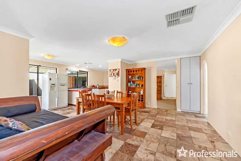 Photo - 19 Mariano Court, Rockingham WA 6168 - Image 6