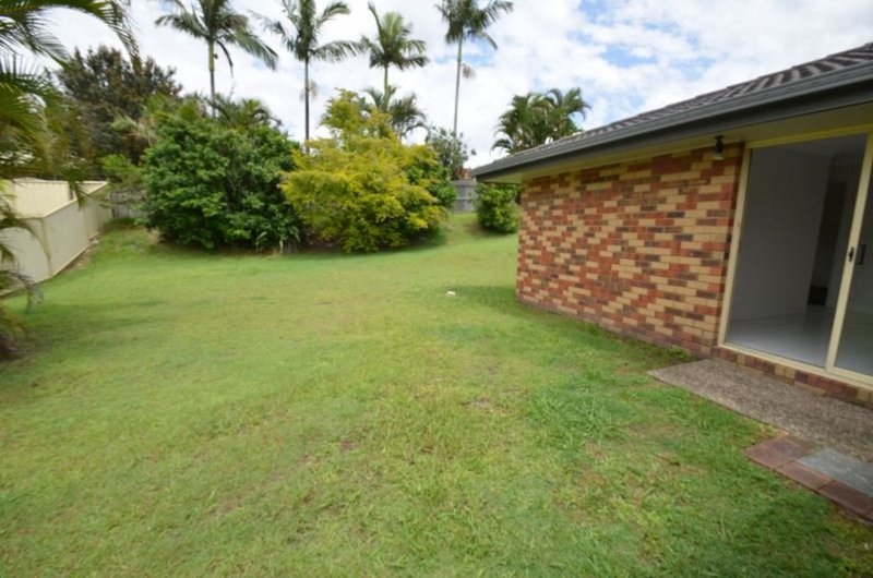 Photo - 19 Marilyn Monroe Court, Parkwood QLD 4214 - Image 12