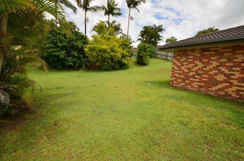 Photo - 19 Marilyn Monroe Court, Parkwood QLD 4214 - Image 13