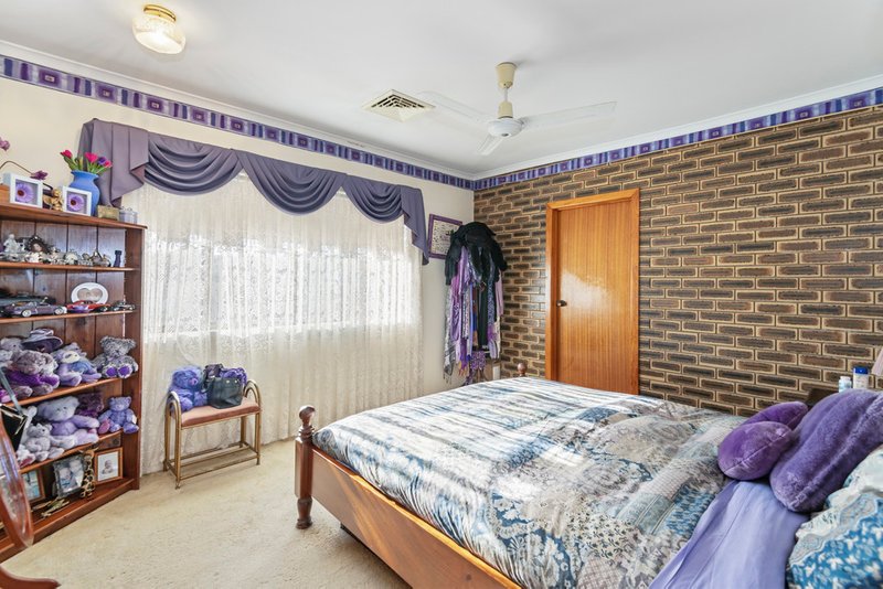 Photo - 19 Marsala Street, Carseldine QLD 4034 - Image 14