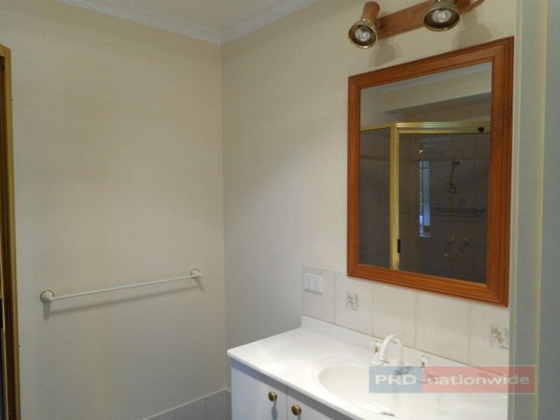 Photo - 19 Martin Place, Tumut NSW 2720 - Image 5