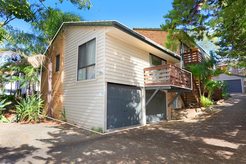 Photo - 1/9 Martin Street, Nerang QLD 4211 - Image 1