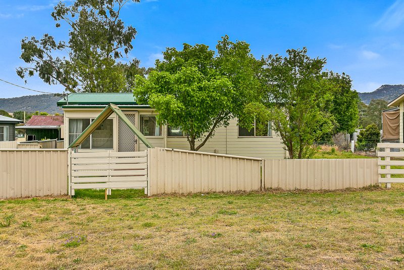 19 Maunder Street, Moonbi NSW 2353