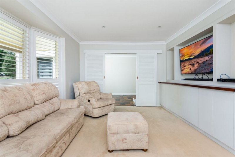 Photo - 19 Mcdonald Street, North Rocks NSW 2151 - Image 6