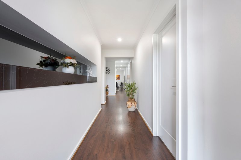 Photo - 19 Mcewen Road, Evanston Gardens SA 5116 - Image 2