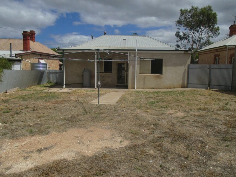 Photo - 19 Mchenry St , Murray Bridge SA 5253 - Image 3