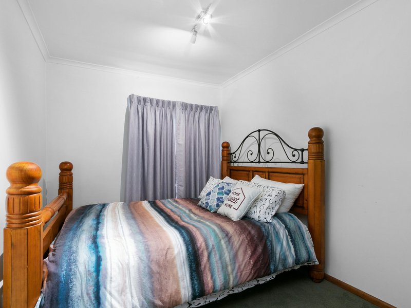 Photo - 19 Mckean Street, Bairnsdale VIC 3875 - Image 8