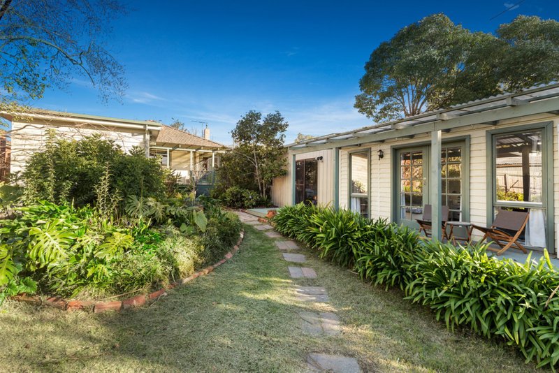 Photo - 19 Mckean Street, Box Hill North VIC 3129 - Image 7