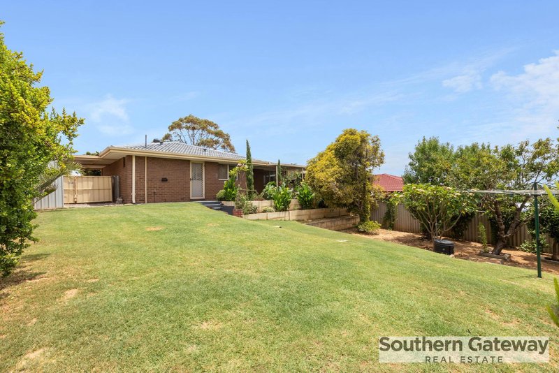 Photo - 19 Mckean Way, Parmelia WA 6167 - Image 17