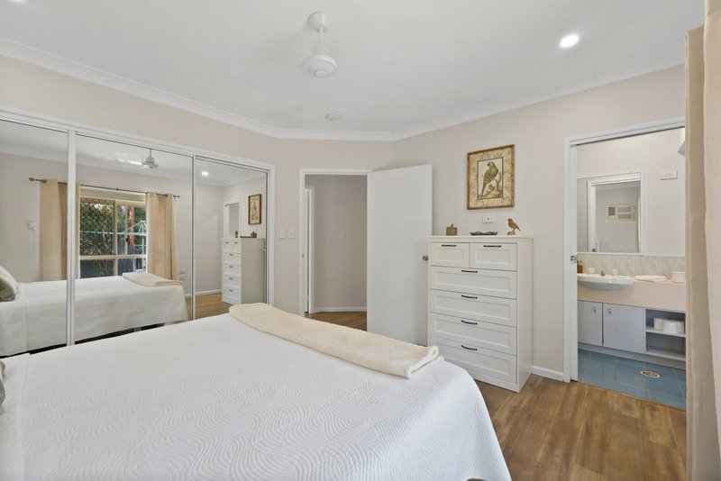 Photo - 19 Mclaughlin Drive, Eimeo QLD 4740 - Image 15