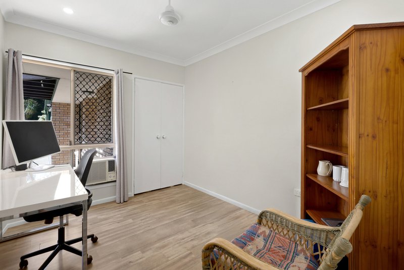 Photo - 19 Mclaughlin Drive, Eimeo QLD 4740 - Image 17