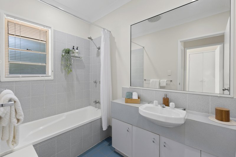 Photo - 19 Mclaughlin Drive, Eimeo QLD 4740 - Image 21