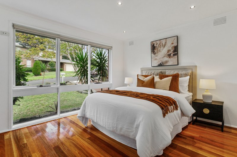 Photo - 19 Melissa Grove, Vermont South VIC 3133 - Image 12