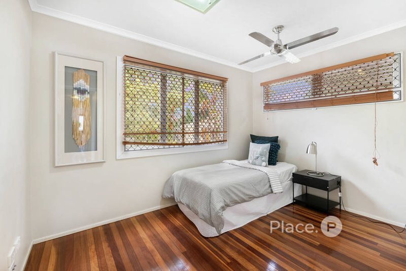 Photo - 19 Meyrick Street, Cannon Hill QLD 4170 - Image 14