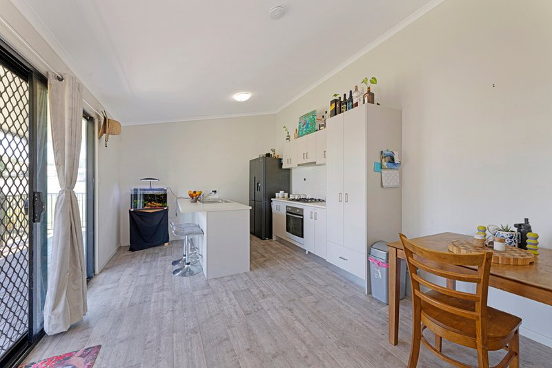 Photo - 19 Milden Street, Gin Gin QLD 4671 - Image 7