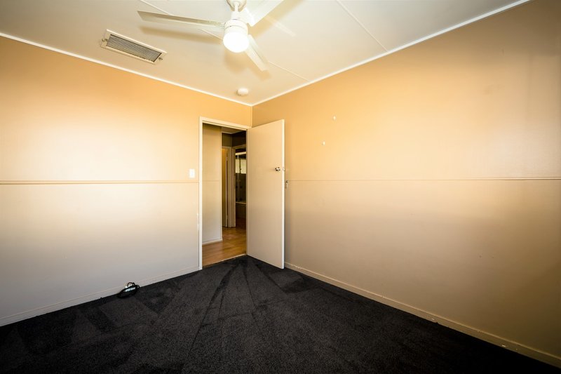 Photo - 19 Millen Crescent, Mount Isa QLD 4825 - Image 9