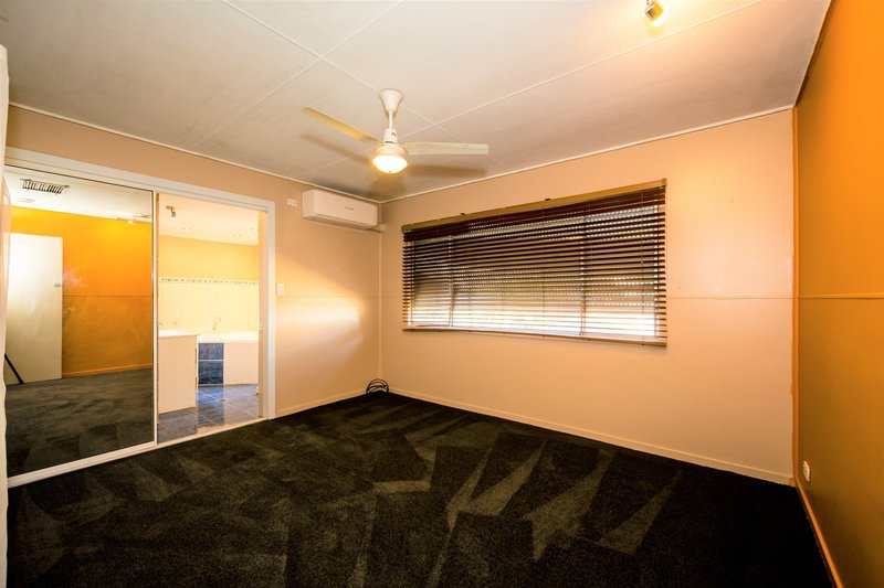 Photo - 19 Millen Crescent, Mount Isa QLD 4825 - Image 11