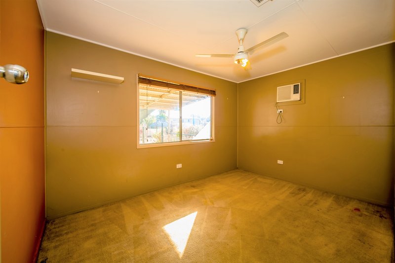 Photo - 19 Millen Crescent, Mount Isa QLD 4825 - Image 13