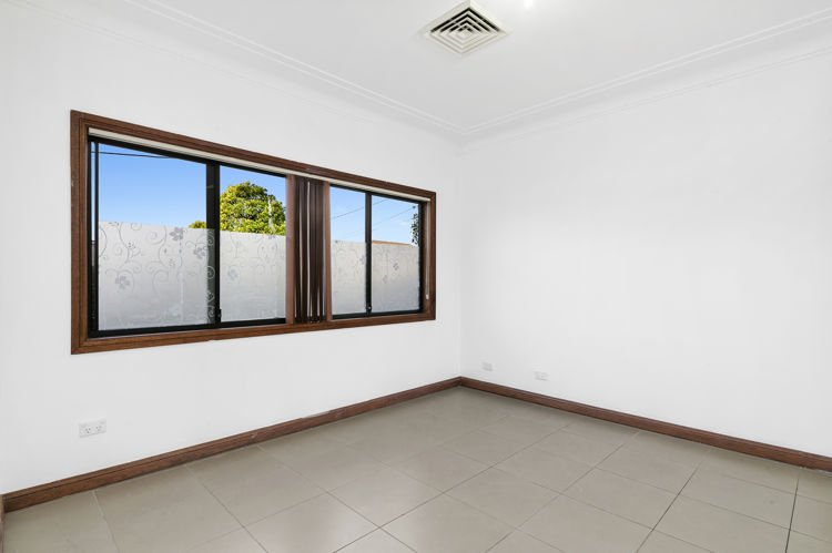 Photo - 19 Milner Road, Guildford NSW 2161 - Image 5