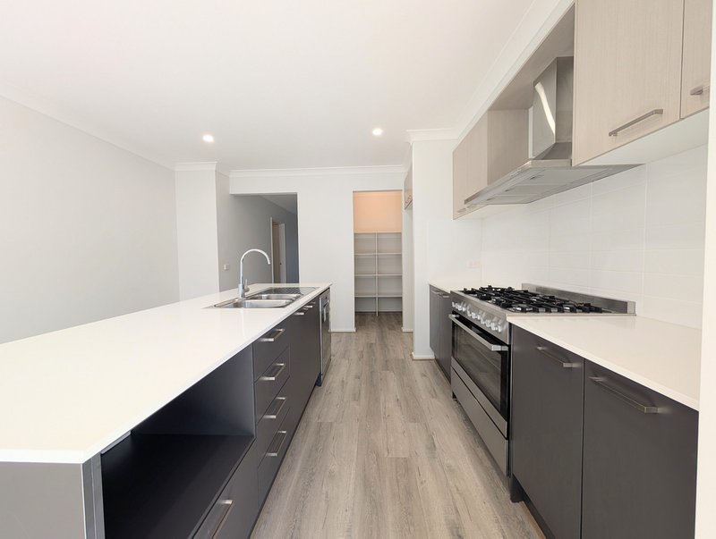 Photo - 19 Mimosa Drive, Beveridge VIC 3753 - Image 3