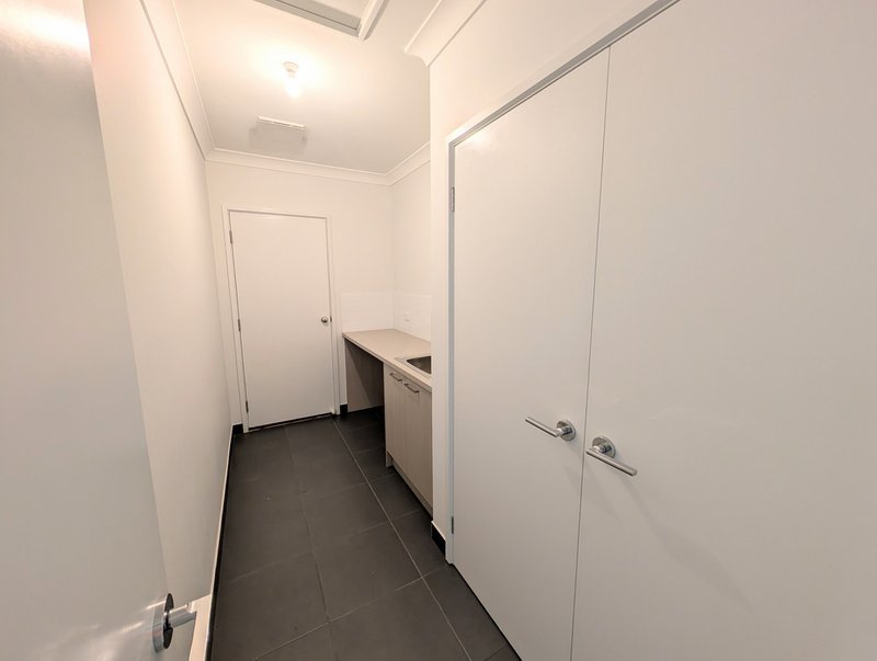 Photo - 19 Mimosa Drive, Beveridge VIC 3753 - Image 12