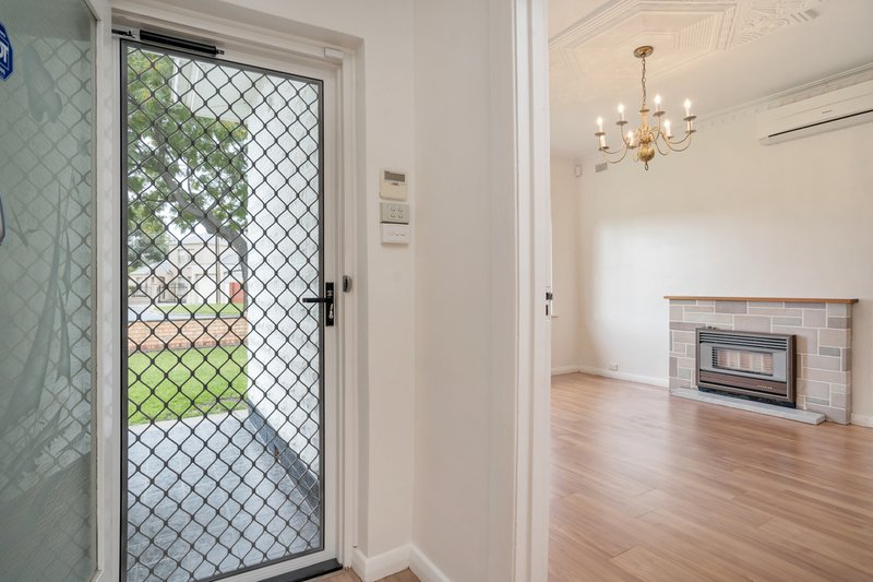 Photo - 19 Minerva Crescent, Croydon Park SA 5008 - Image 4
