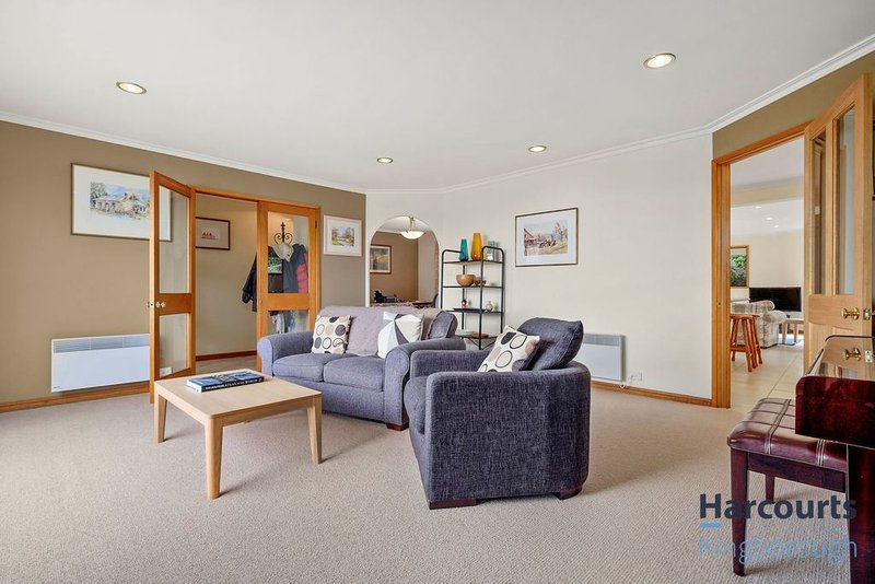 Photo - 19 Mirramar Park, Blackmans Bay TAS 7052 - Image 4