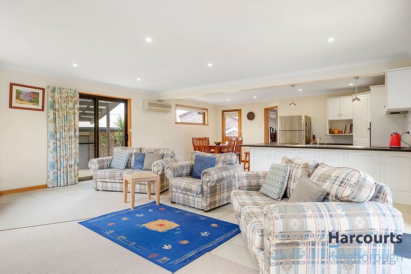 Photo - 19 Mirramar Park, Blackmans Bay TAS 7052 - Image 5