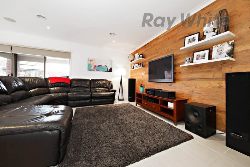 Photo - 19 Misqa Avenue, Point Cook VIC 3030 - Image 7