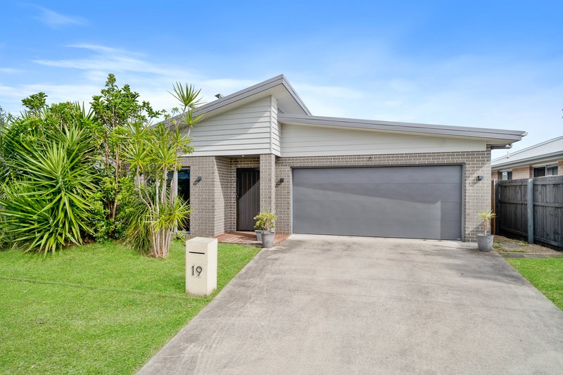 19 Molly Court, Eagleby QLD 4207