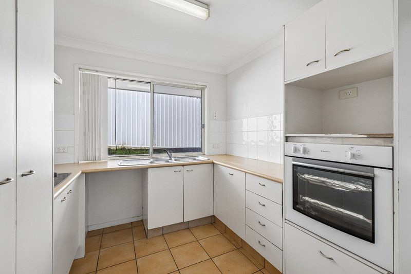 Photo - 19 Mona Court, Oxenford QLD 4210 - Image 7