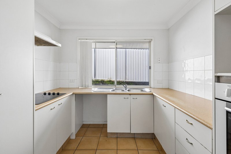 Photo - 19 Mona Court, Oxenford QLD 4210 - Image 8