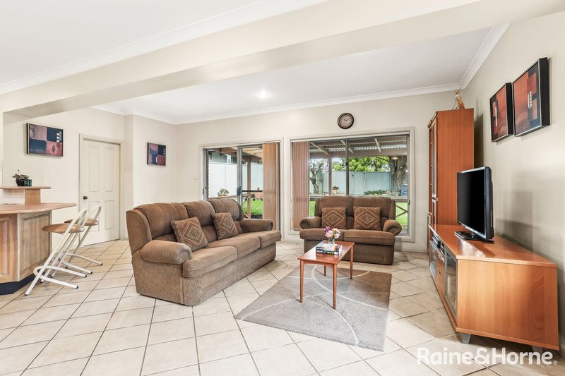 Photo - 19 Monaro Avenue, Kingsgrove NSW 2208 - Image 2