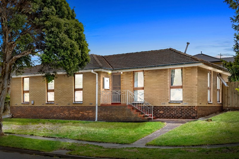 19 Monash Crescent, Clayton South VIC 3169