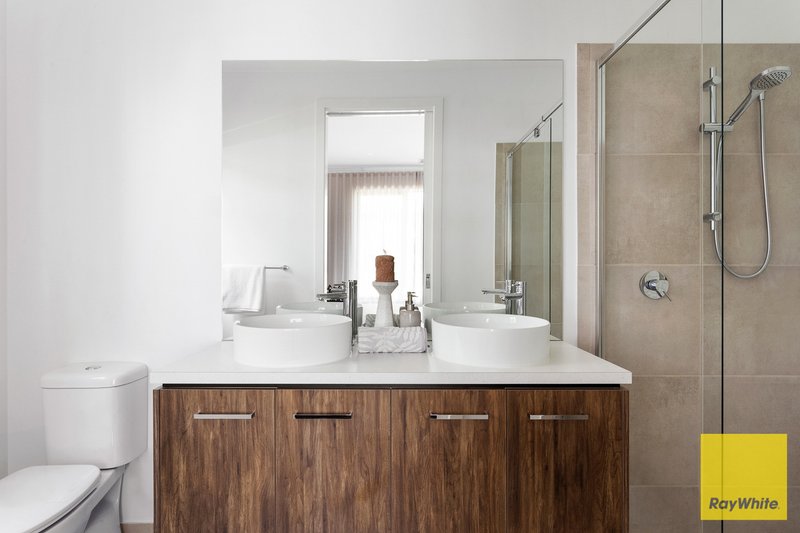 Photo - 19 Monferrato Avenue, Tarneit VIC 3029 - Image 3