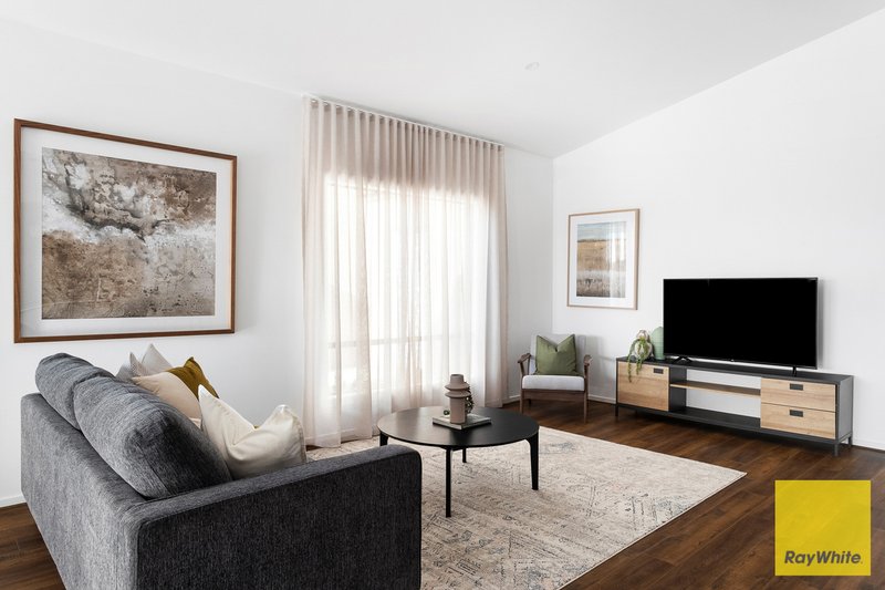 Photo - 19 Monferrato Avenue, Tarneit VIC 3029 - Image 9
