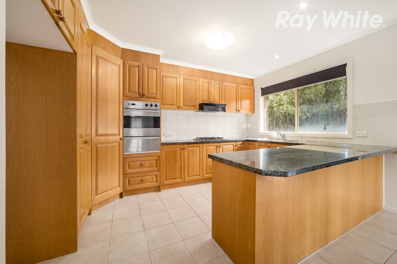 Photo - 19 Montana Way, Mill Park VIC 3082 - Image 2