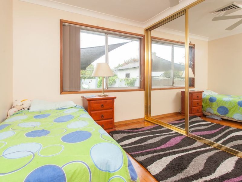 Photo - 19 Moore Street, Cessnock NSW 2325 - Image 8